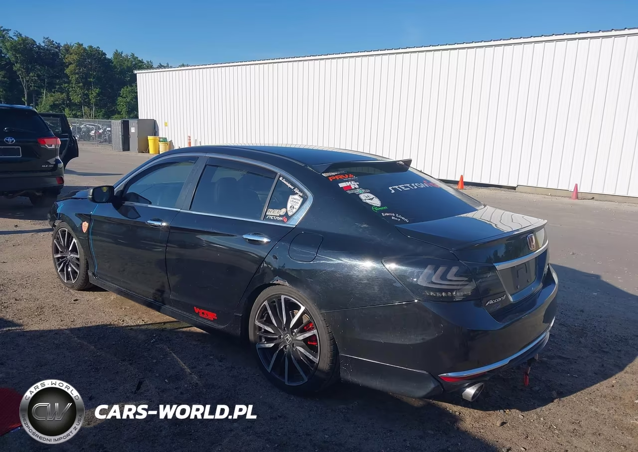2017 Honda Accord Sport VIN:1HGCR2F50HA289244 - 3