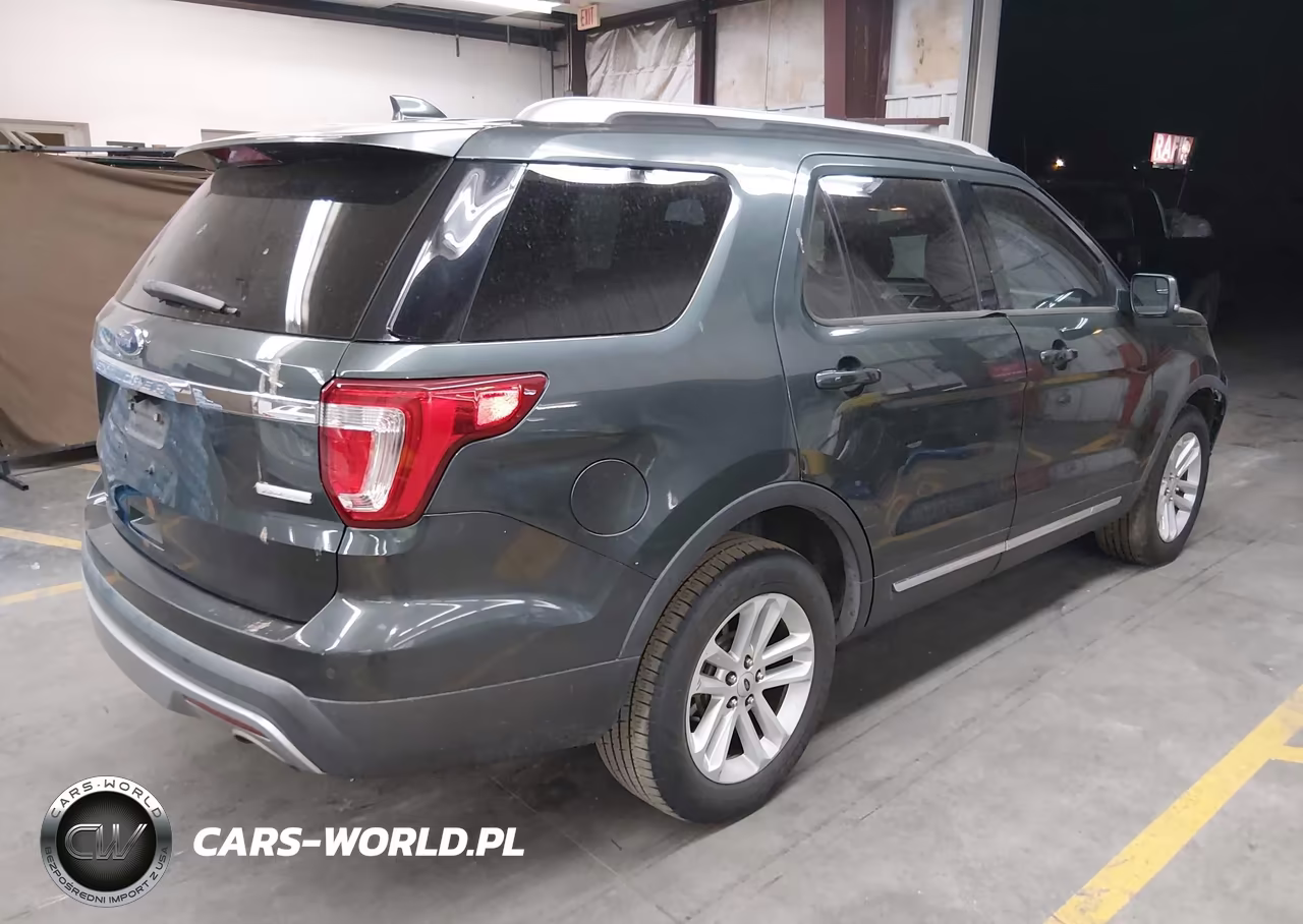 2016 Ford Explorer Xlt VIN:1FM5K7DH3GGC71317 - 4