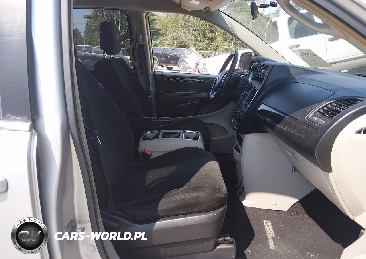 2012 Dodge Grand Caravan Crew VIN:2C4RDGDGXCR109751 - 5
