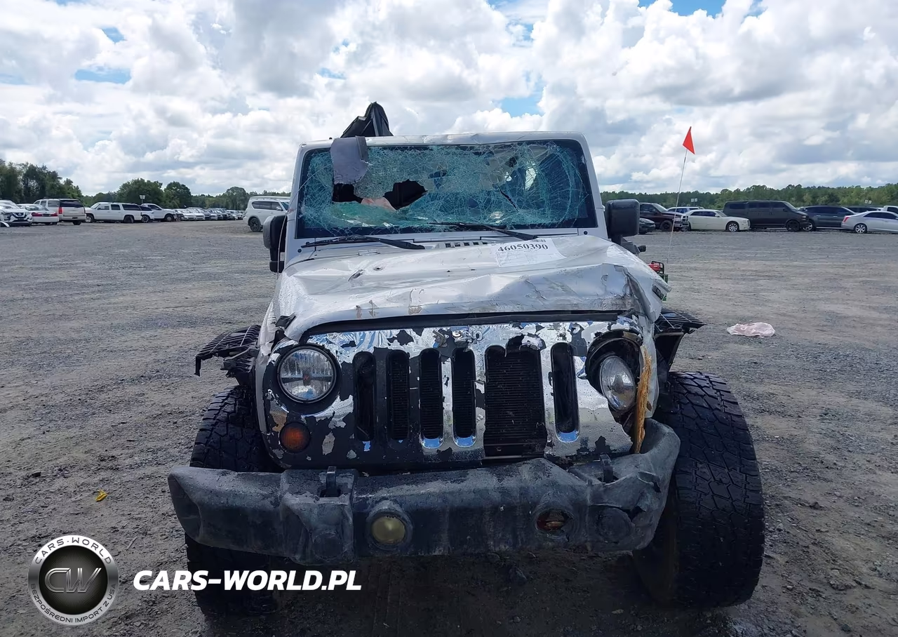 2008 Jeep Wrangler Unlimited X VIN:1J4GA39128L511237 - 12