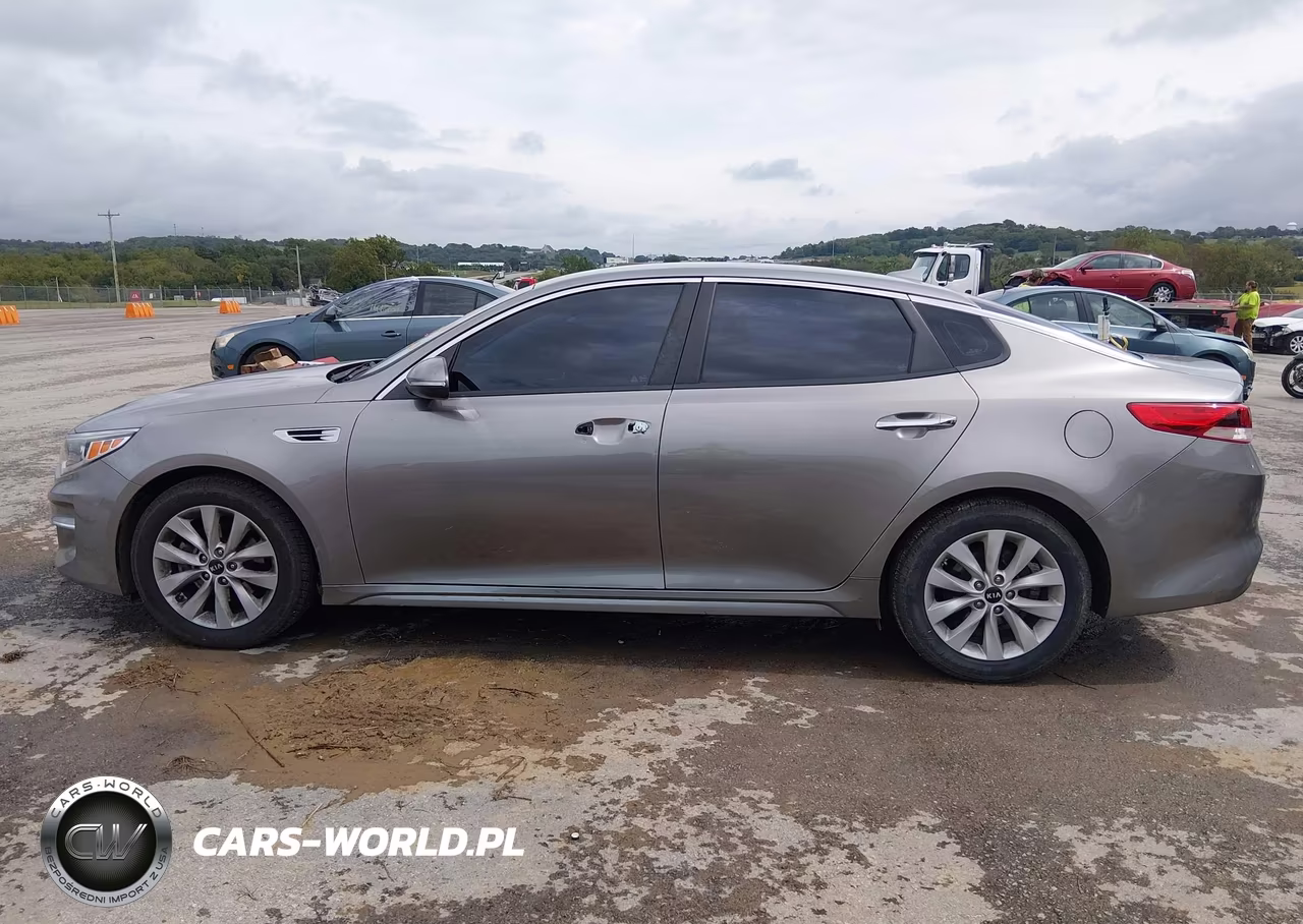 2018 Kia Optima Lx VIN:5XXGT4L3XJG257346 - 13