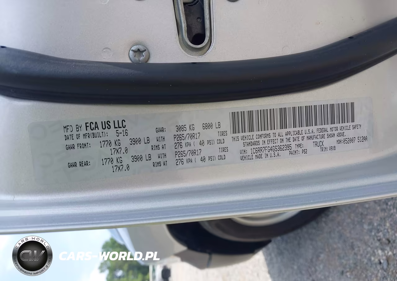 2016 Ram 1500 Tradesman VIN:1C6RR7FG4GS362395 - 9