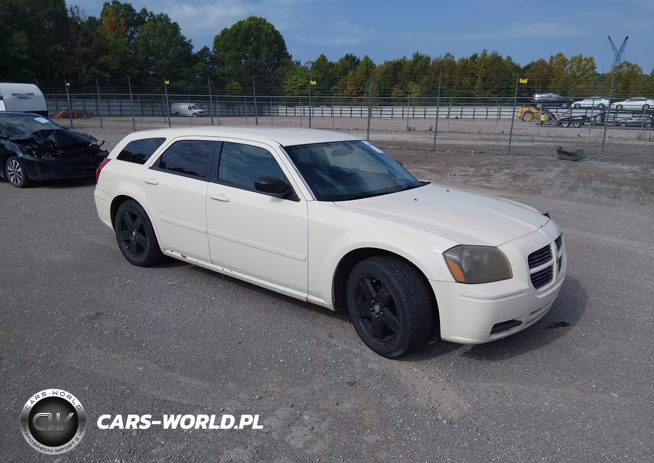 2005 Dodge Magnum Se