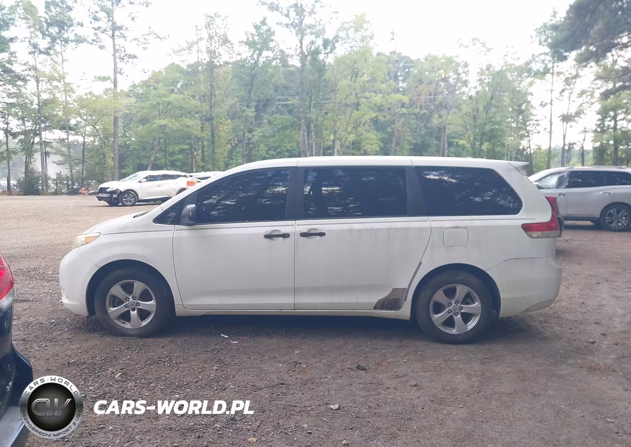 2012 Toyota Sienna Base 7 Passenger VIN:5TDKA3DC9CS009910 - 14