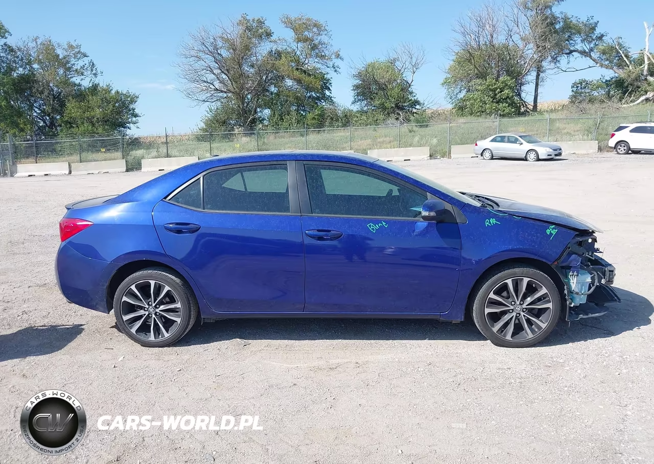 2018 Toyota Corolla Se VIN:5YFBURHEXJP839257 - 14