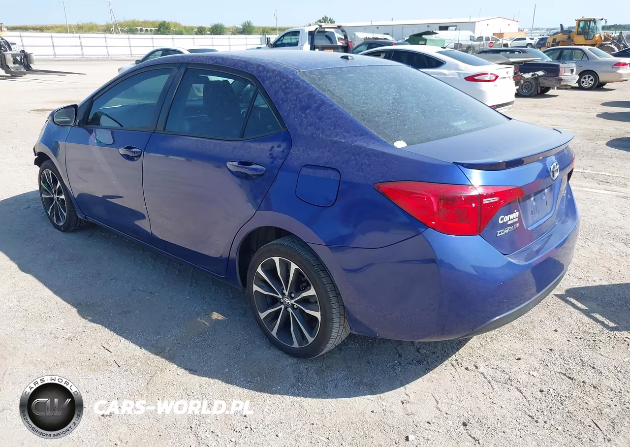 2018 Toyota Corolla Se VIN:5YFBURHEXJP839257 - 3
