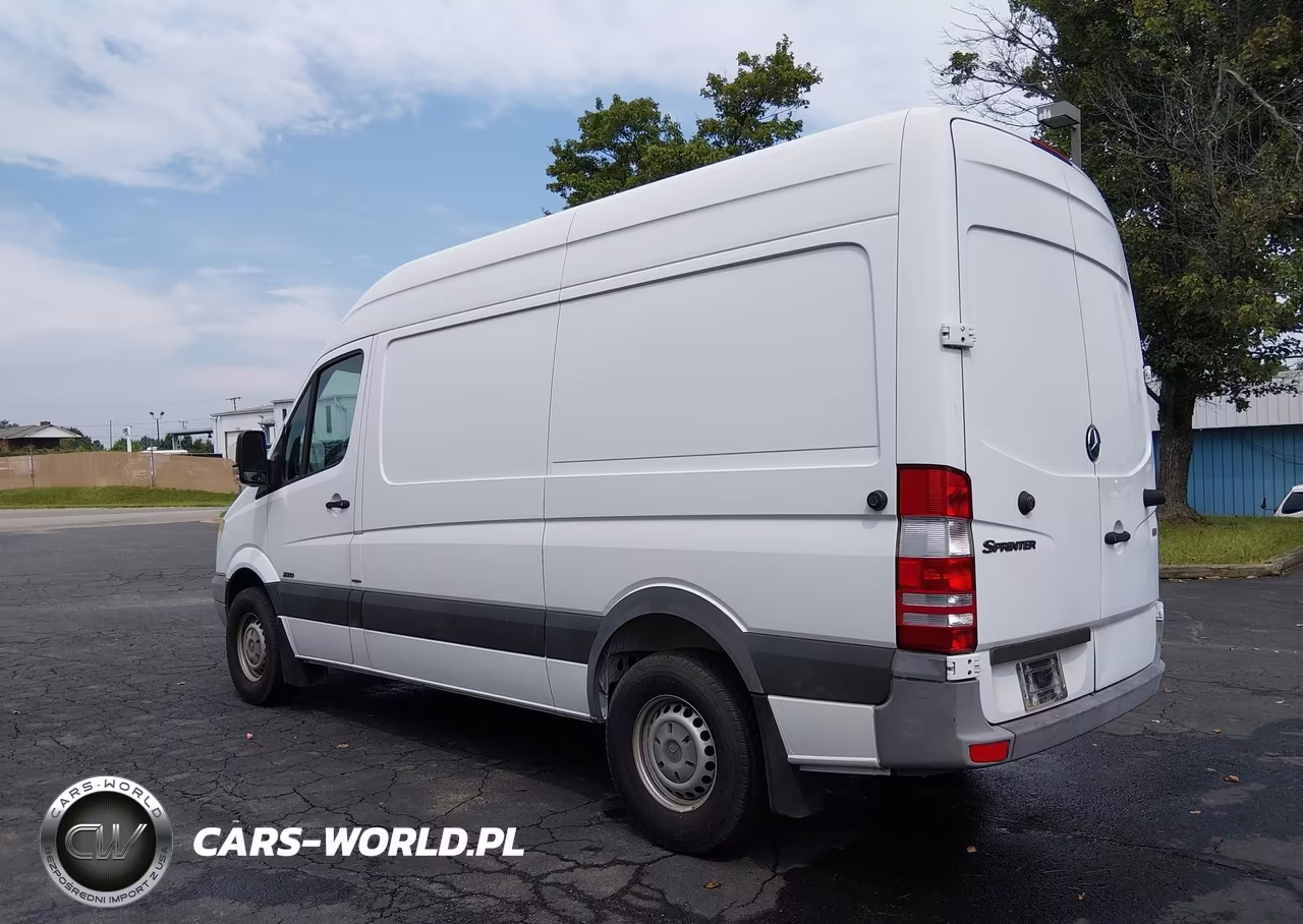 2010 Mercedes-Benz Sprinter Van 2500 VIN:WD3PE7CC3A5488423 - 3