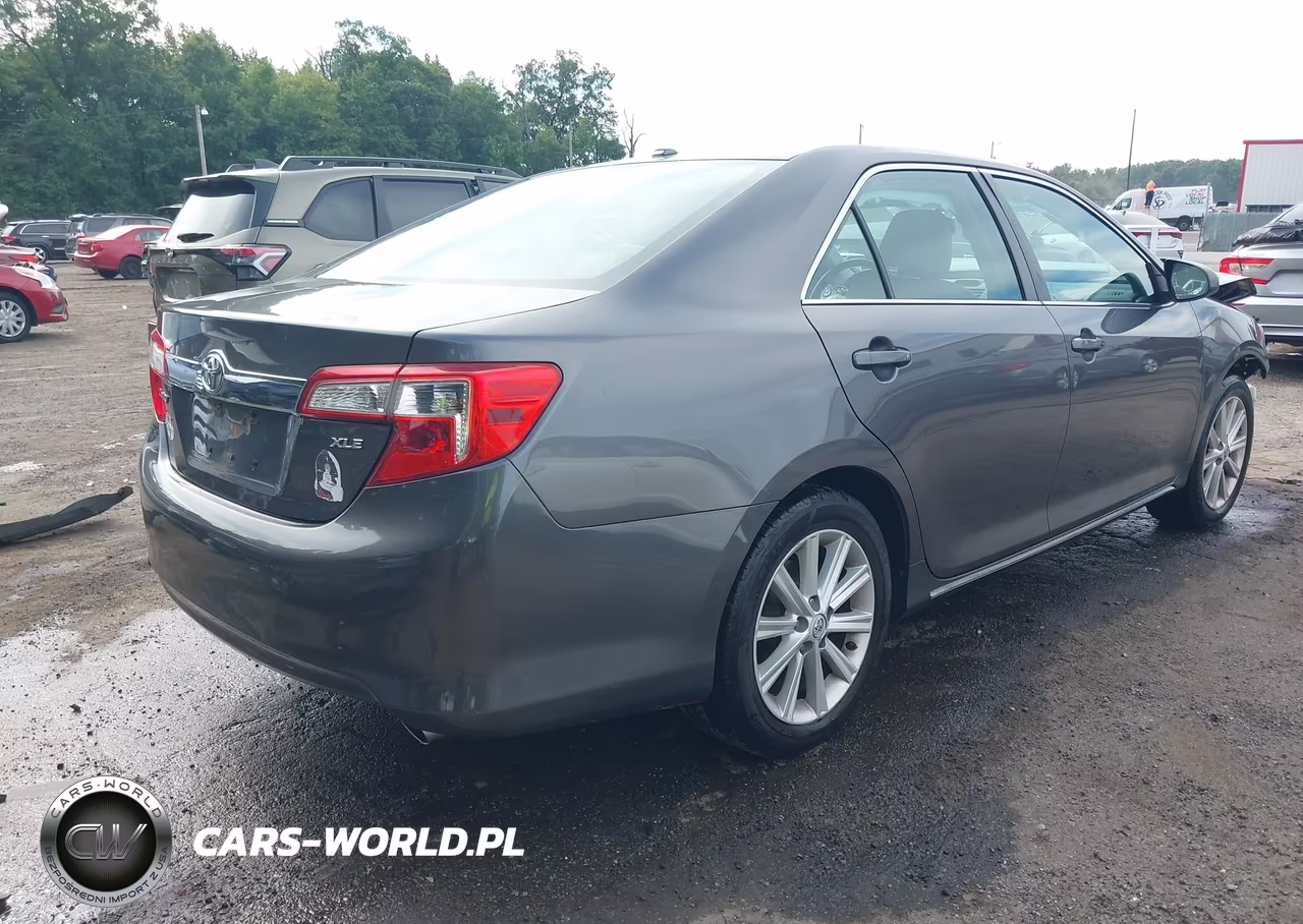 2014 Toyota Camry Xle V6 VIN:4T1BK1FK8EU027282 - 4