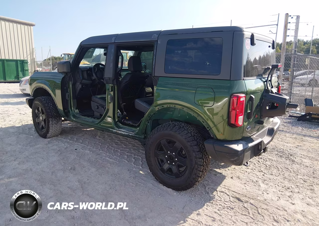 2024 Ford Bronco Black Diamond VIN:1FMEE1BP5RLB22139 - 3