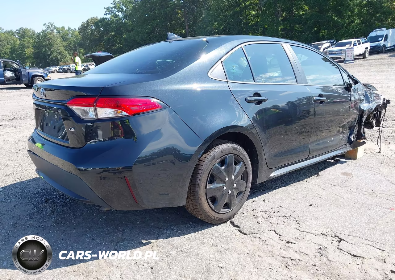 2020 Toyota Corolla Le VIN:5YFEPRAE4LP068473 - 4