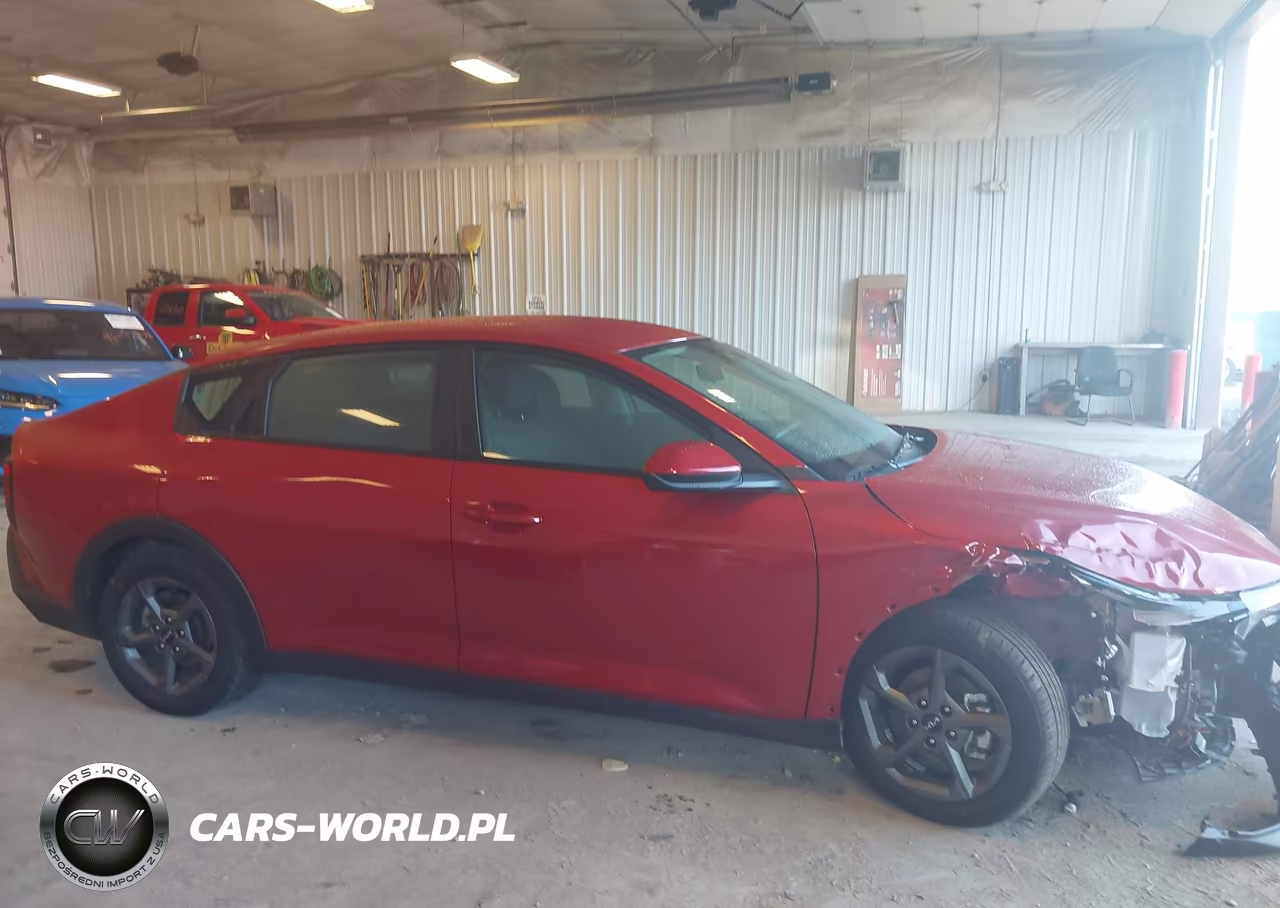 2025 Kia K4 Lxs VIN:3KPFT4DE4SE098684 - 13
