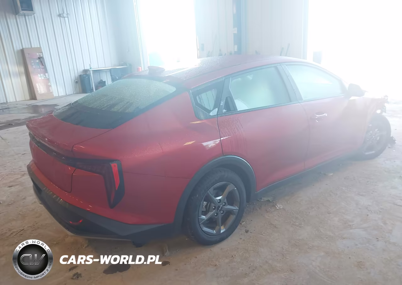 2025 Kia K4 Lxs VIN:3KPFT4DE4SE098684 - 4