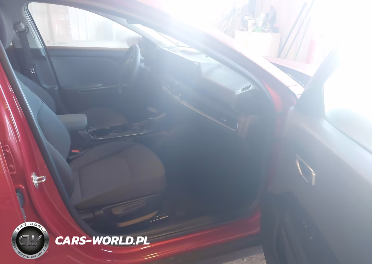 2025 Kia K4 Lxs VIN:3KPFT4DE4SE098684 - 5
