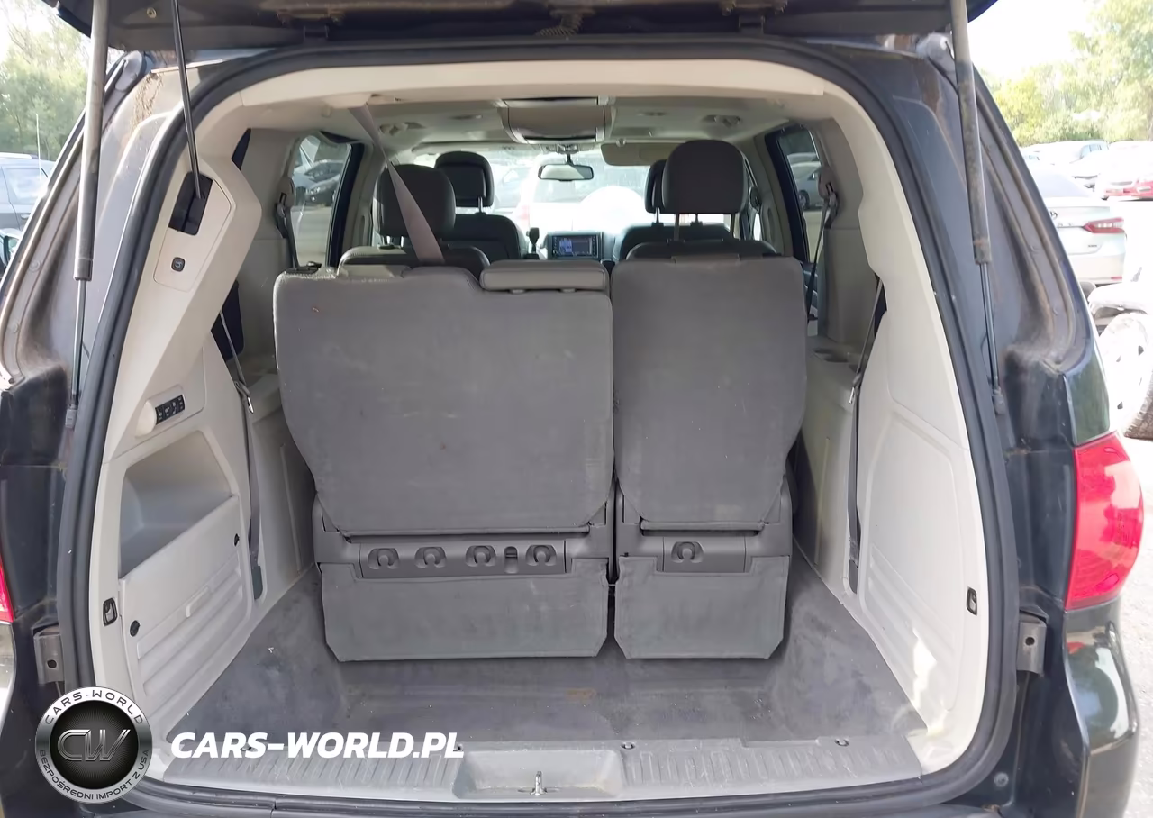2011 Volkswagen Routan Sel W-Navigation VIN:2V4RW5DG1BR691192 - 13