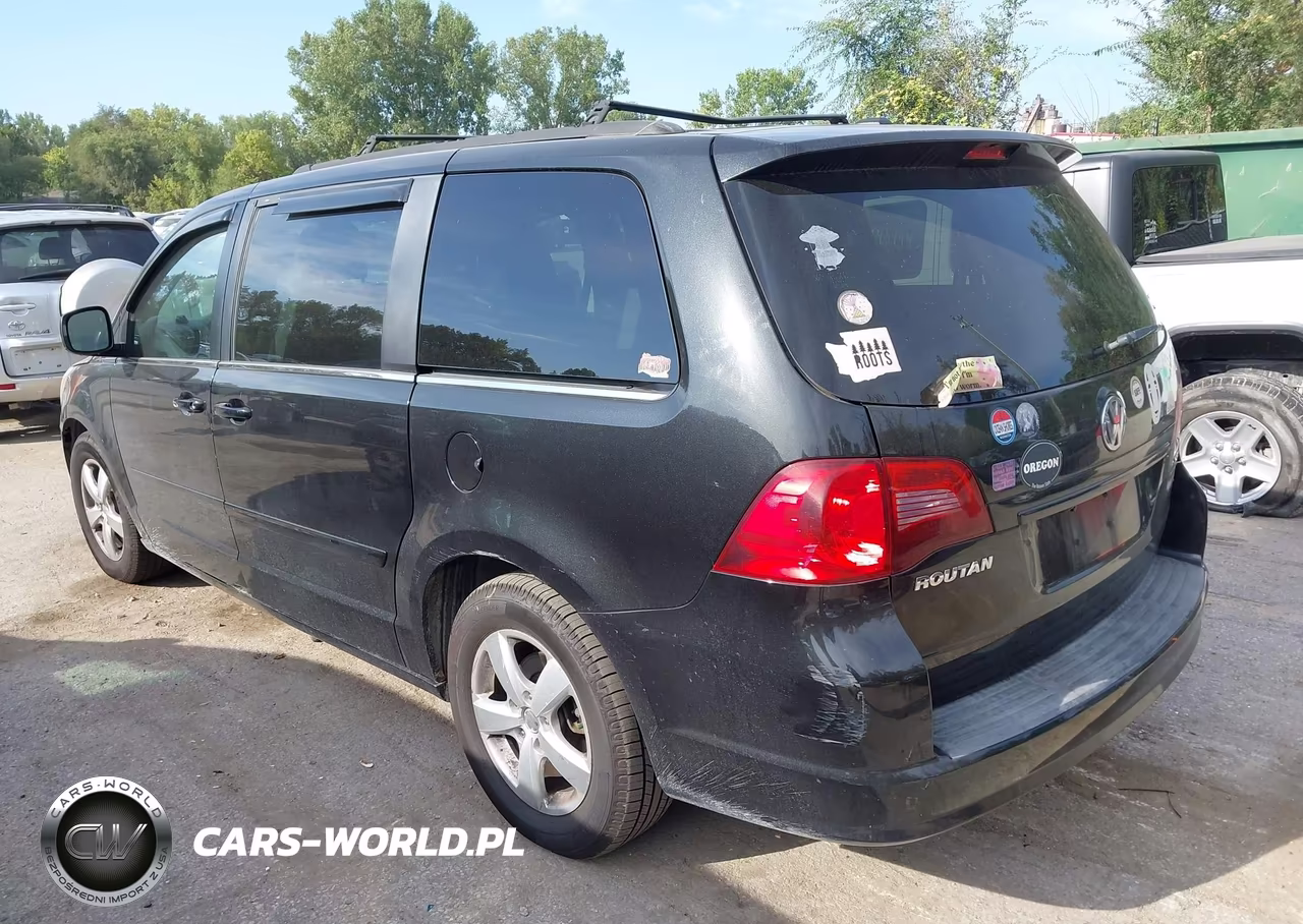 2011 Volkswagen Routan Sel W-Navigation VIN:2V4RW5DG1BR691192 - 3