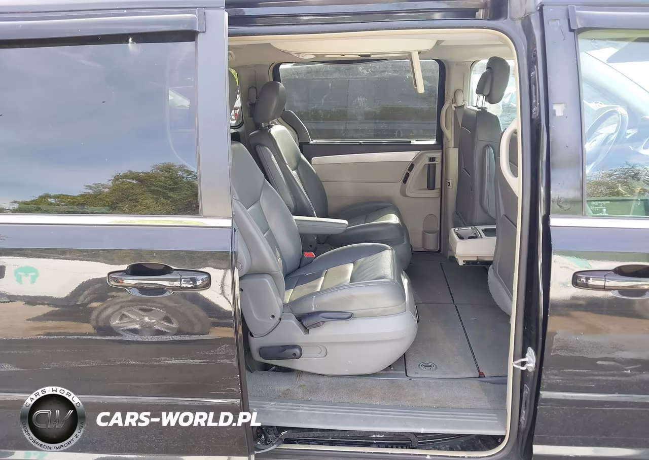 2011 Volkswagen Routan Sel W-Navigation VIN:2V4RW5DG1BR691192 - 8