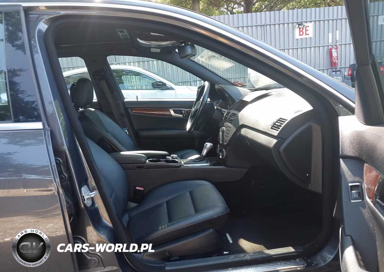 2010 Mercedes-Benz C 300 Sport 4Matic VIN:WDDGF8BB6AF475246 - 5
