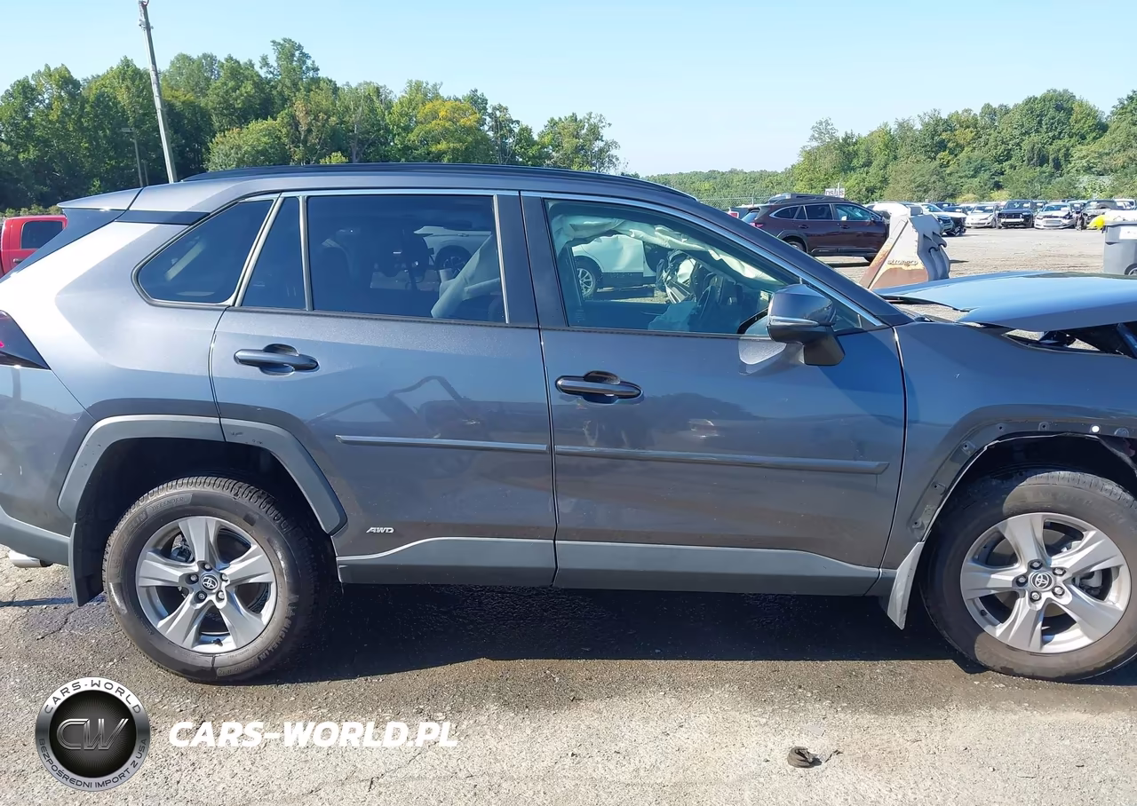 2024 Toyota Rav4 Hybrid Xle VIN:JTMRWRFV1RD241780 - 14
