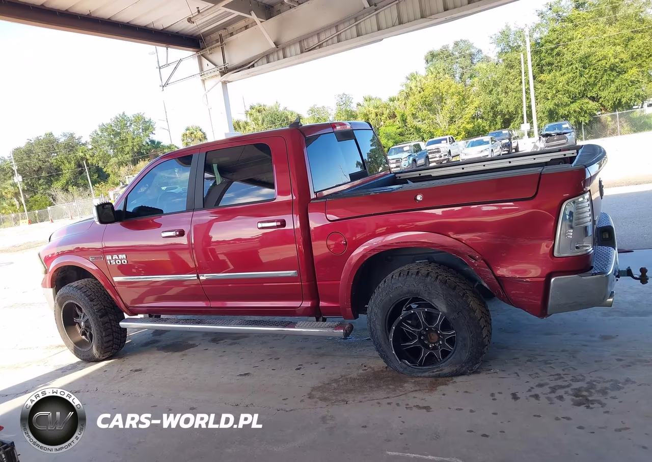 2015 Ram 1500 Laramie VIN:1C6RR6NM5FS578062 - 14