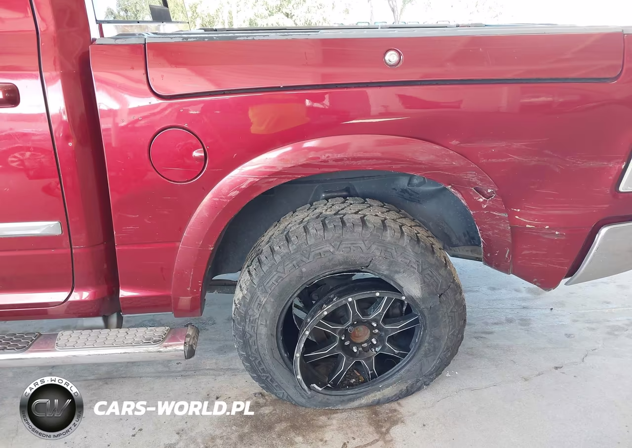 2015 Ram 1500 Laramie VIN:1C6RR6NM5FS578062 - 6