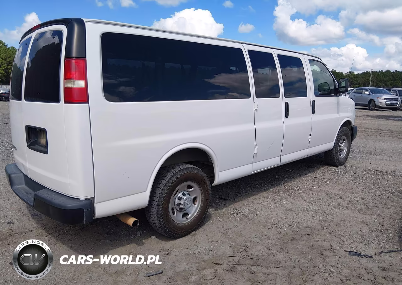 2019 Chevrolet Express 3500 Ls VIN:1GAZGNFG0K1289892 - 4