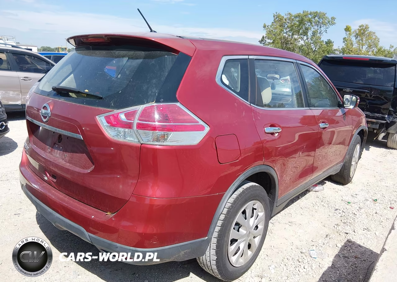 2015 Nissan Rogue S VIN:KNMAT2MT7FP507828 - 4