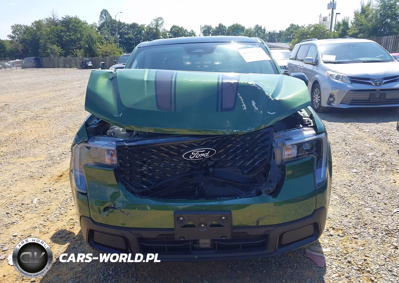 2025 Ford Maverick Lariat VIN:3FTTW8S3XSRA12211 - 12