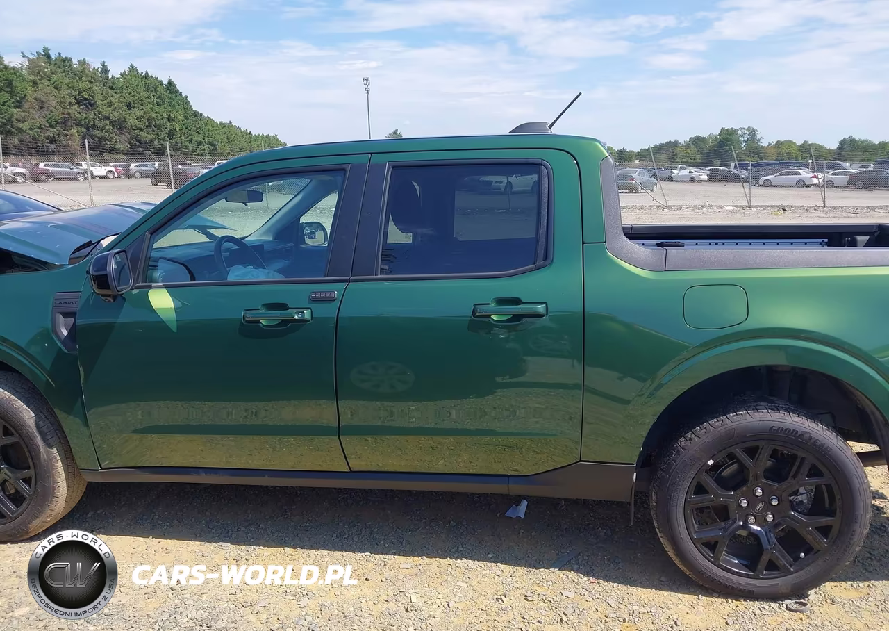 2025 Ford Maverick Lariat VIN:3FTTW8S3XSRA12211 - 14