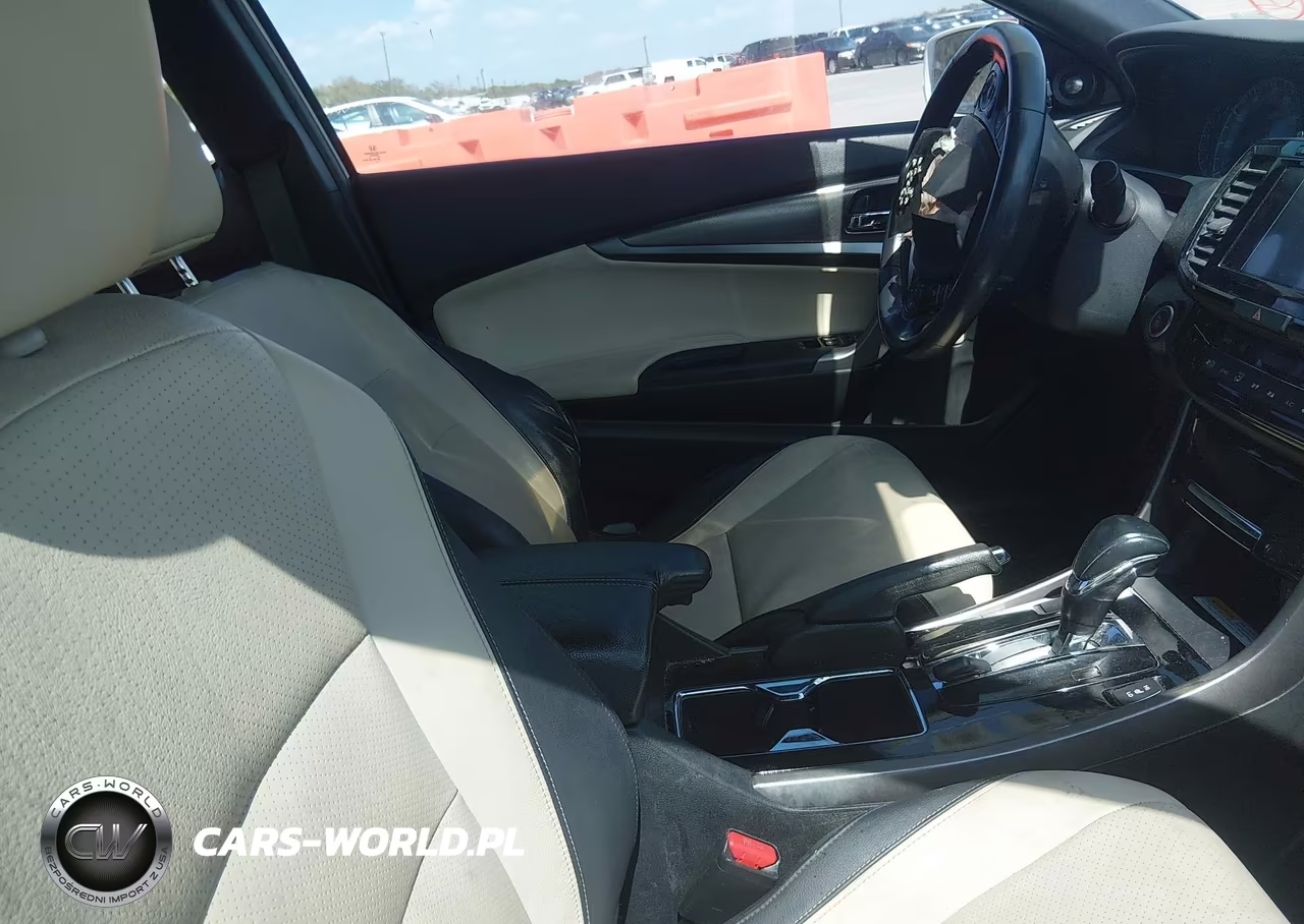 2016 Honda Accord Touring VIN:1HGCT2B06GA004685 - 5
