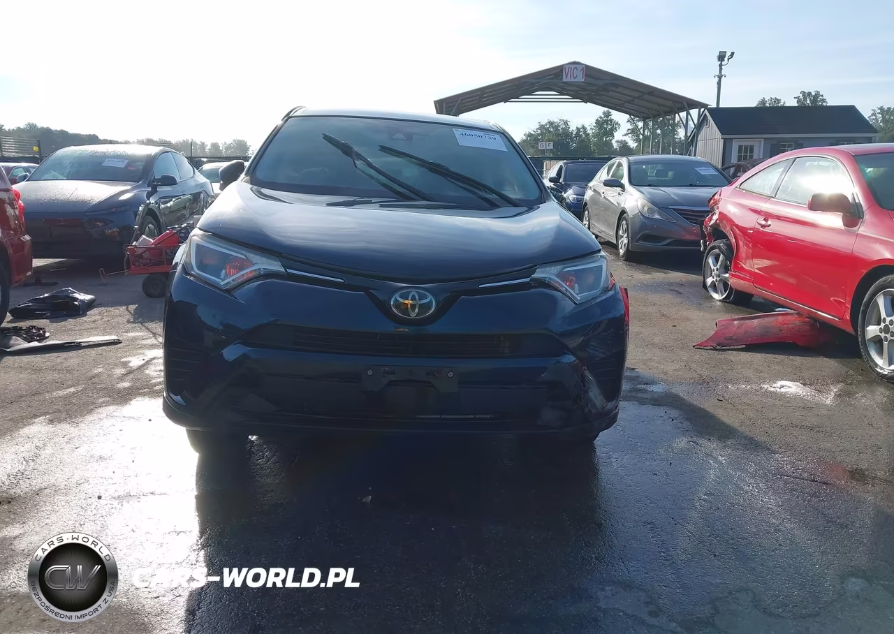 2018 Toyota Rav4 Le VIN:JTMBFREV0JJ235042 - 13