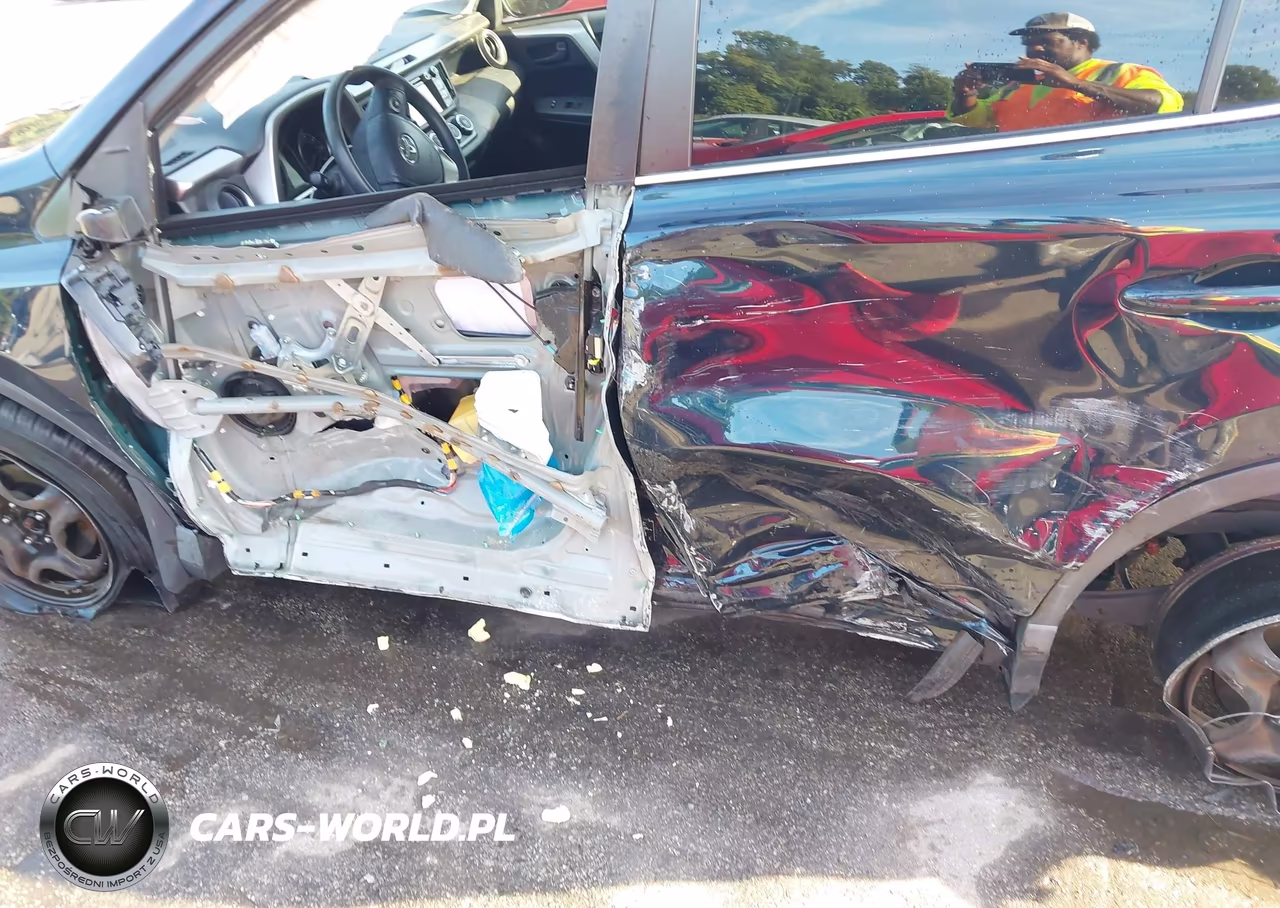 2018 Toyota Rav4 Le VIN:JTMBFREV0JJ235042 - 19