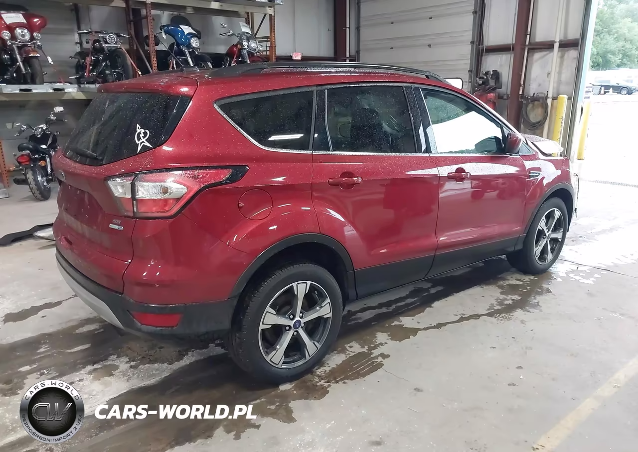 2017 Ford Escape Se VIN:1FMCU9GDXHUE91868 - 4