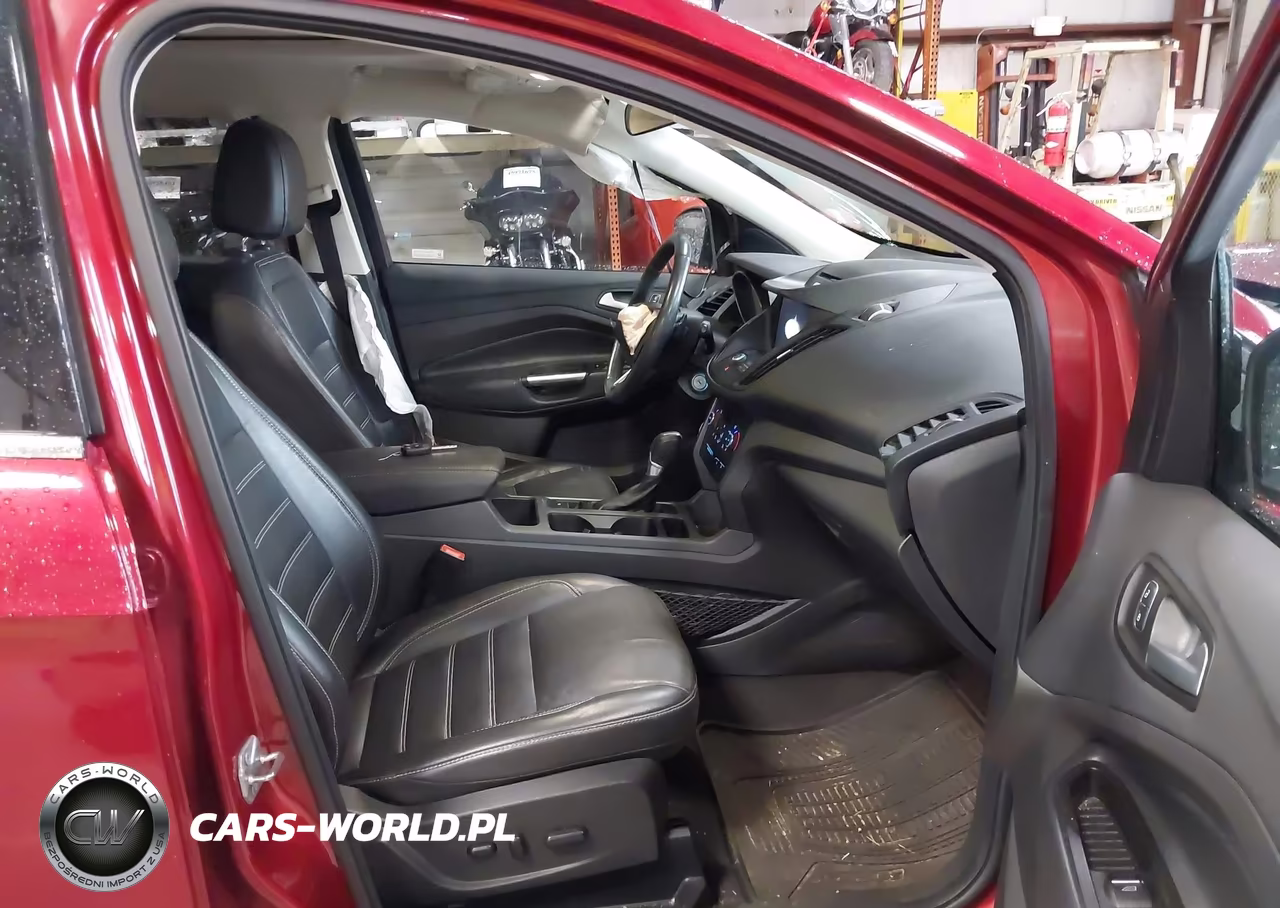 2017 Ford Escape Se VIN:1FMCU9GDXHUE91868 - 5