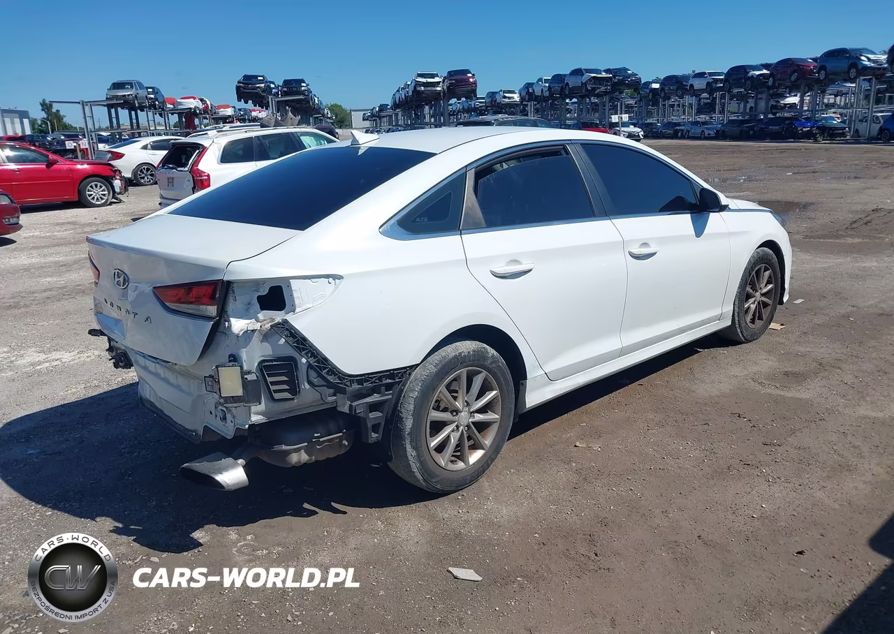 2018 Hyundai Sonata Se VIN:5NPE24AFXJH667981 - 4