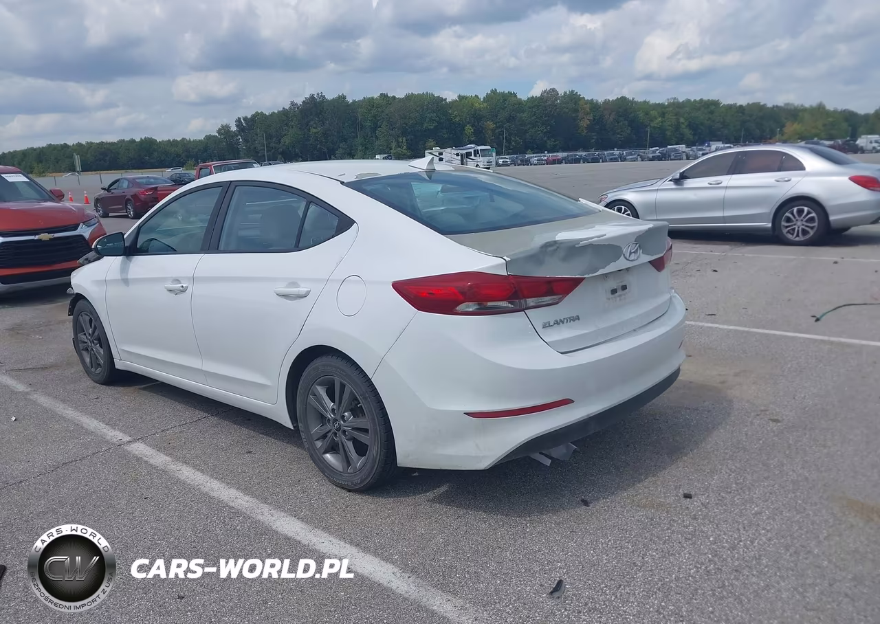 2017 Hyundai Elantra Se VIN:5NPD84LF5HH207435 - 3