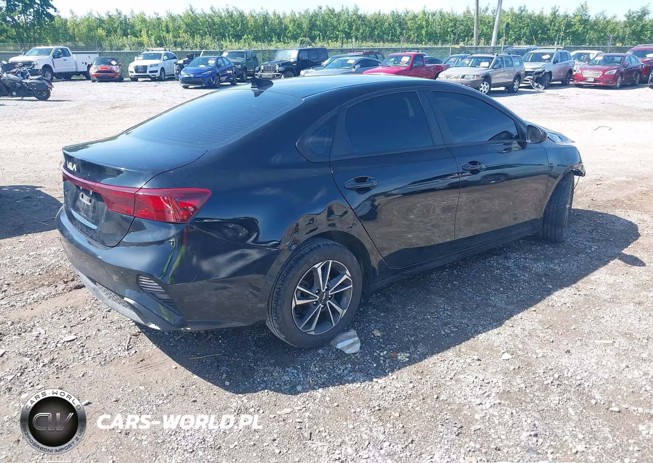 2023 Kia Forte Lxs VIN:3KPF24AD5PE523786 - 4