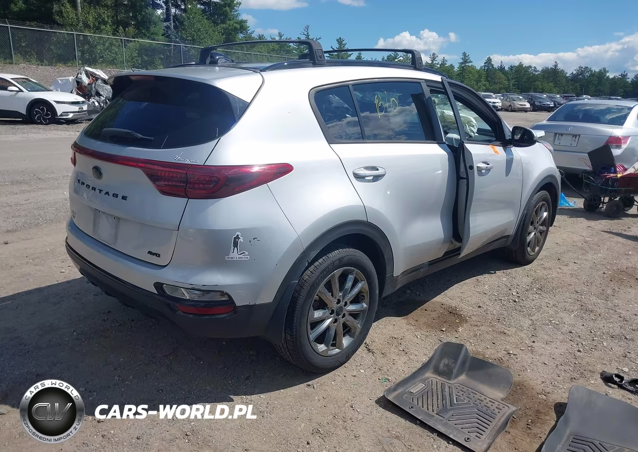 2022 Kia Sportage Nightfall Edition VIN:KNDP6CAC1N7026323 - 4