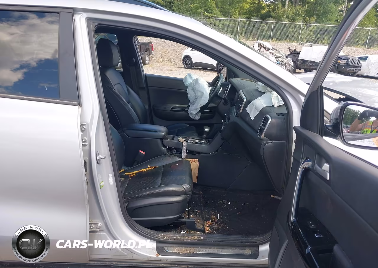 2022 Kia Sportage Nightfall Edition VIN:KNDP6CAC1N7026323 - 5