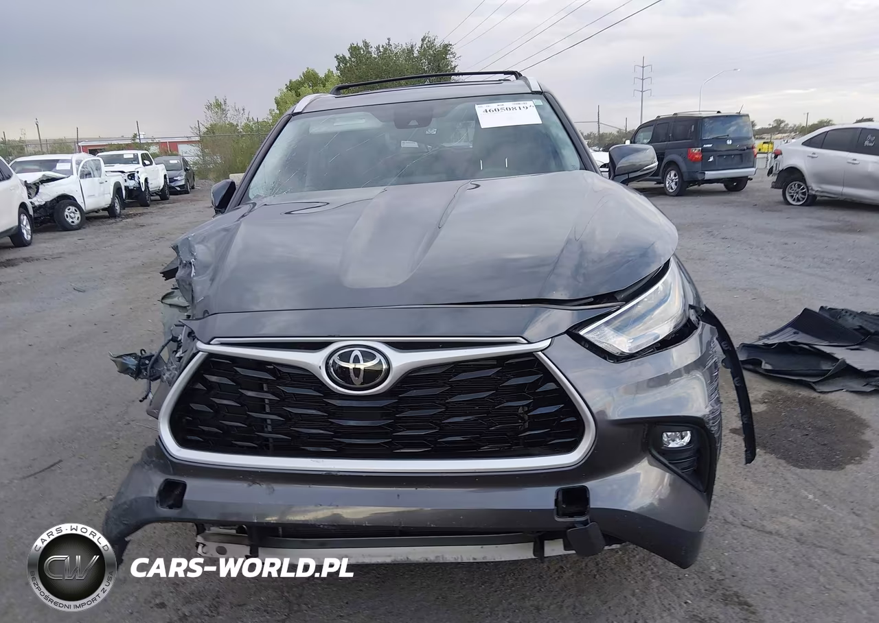 2022 Toyota Highlander Xle VIN:5TDGZRBH2NS220613 - 11