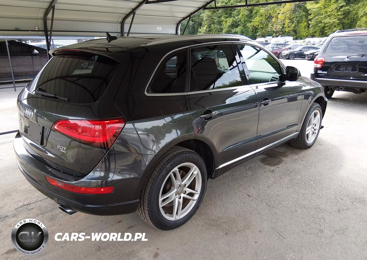 2014 Audi Q5 2.0T Premium VIN:WA1LFAFP0EA059549 - 4