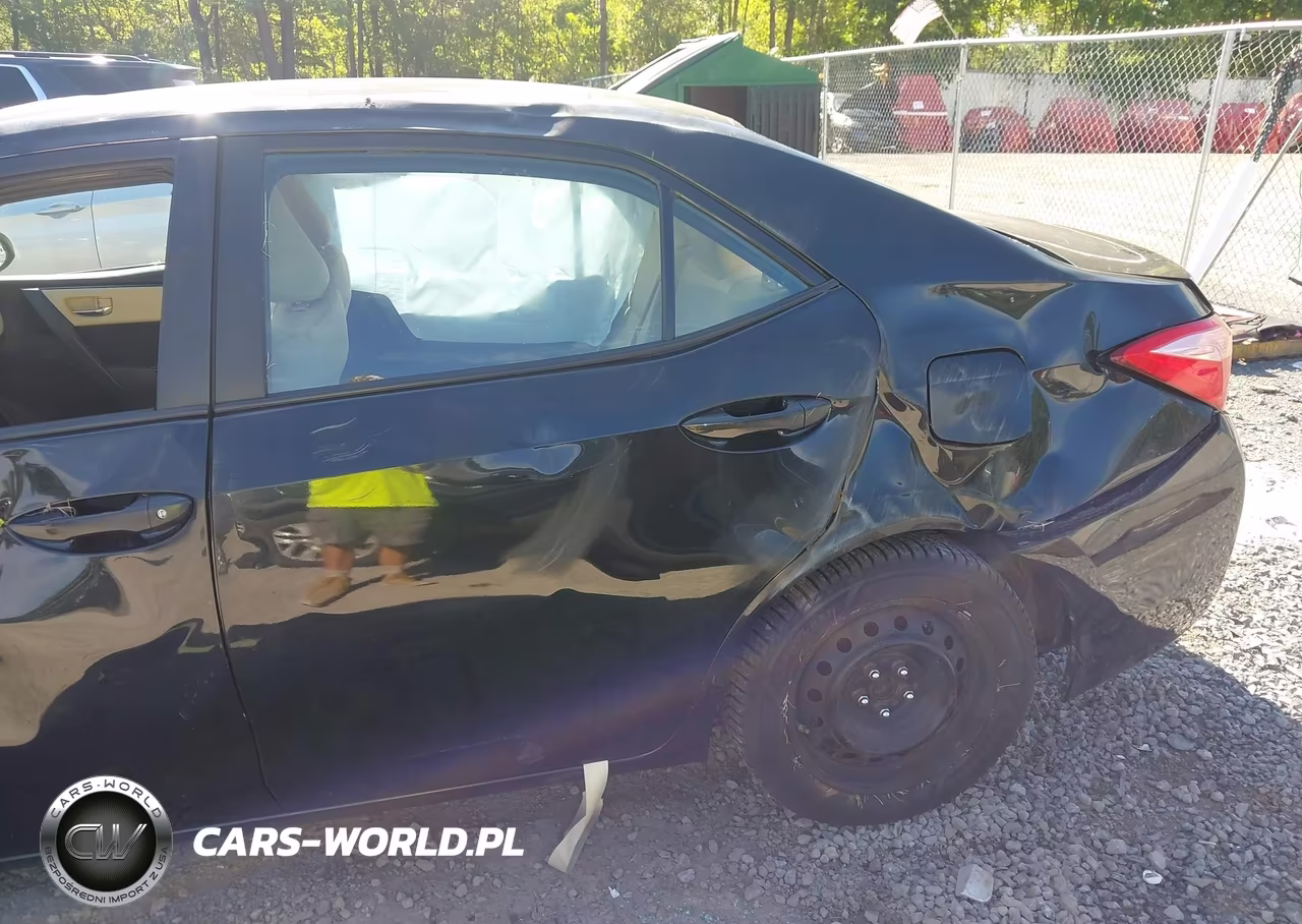 2017 Toyota Corolla Le VIN:2T1BURHE6HC752367 - 6