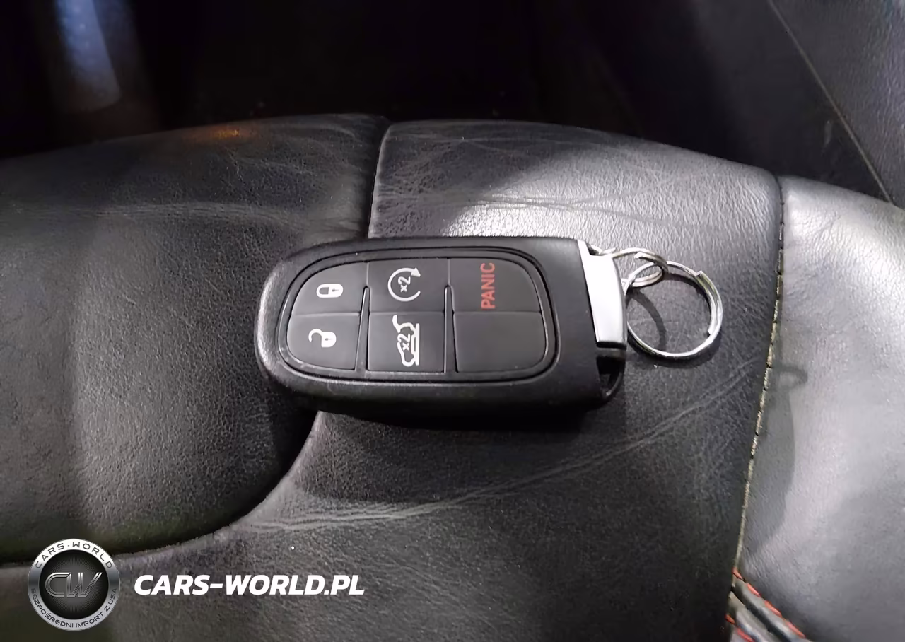 2016 Jeep Cherokee Trailhawk VIN:1C4PJMBS8GW220138 - 11