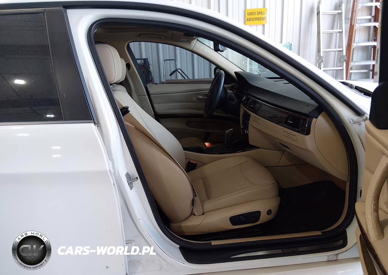 2011 BMW 328I xDrive VIN:WBAPK7C55BA817743 - 5