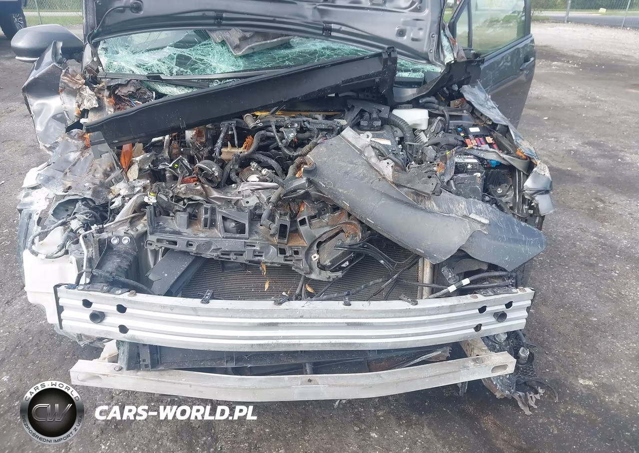 2017 Toyota Prius Two VIN:JTDKBRFU2H3574174 - 6