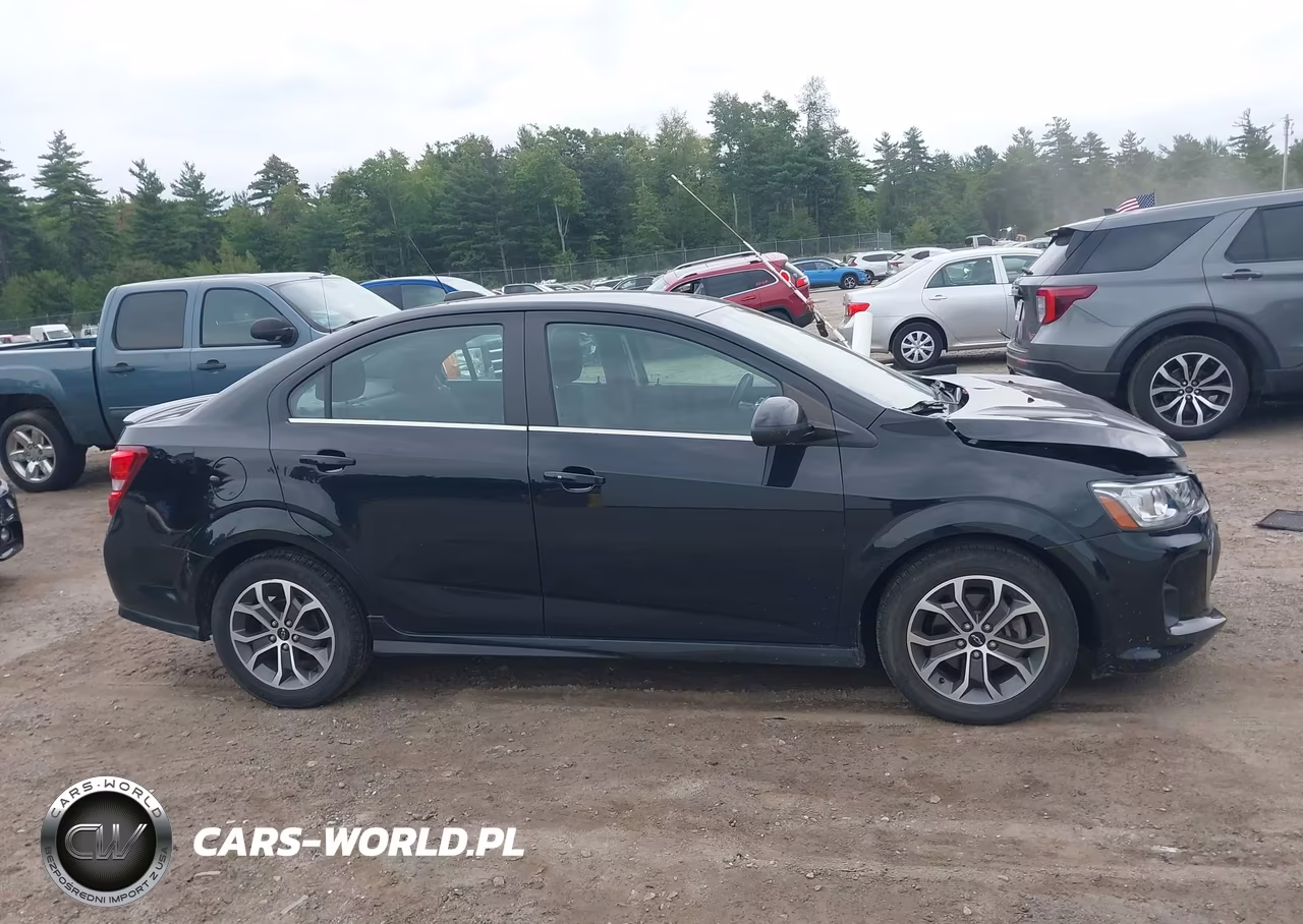 2020 Chevrolet Sonic Fwd Lt VIN:1G1JD5SB2L4107545 - 13