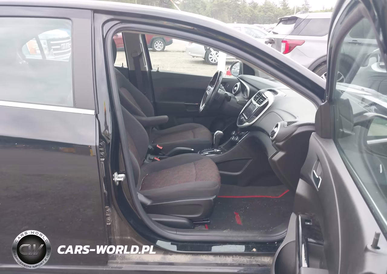 2020 Chevrolet Sonic Fwd Lt VIN:1G1JD5SB2L4107545 - 5