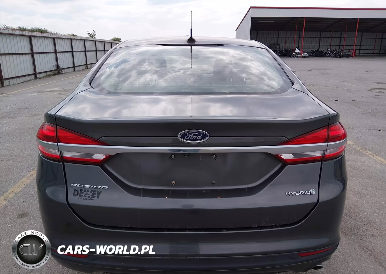 2018 Ford Fusion Hybrid S VIN:3FA6P0UU3JR235969 - 17