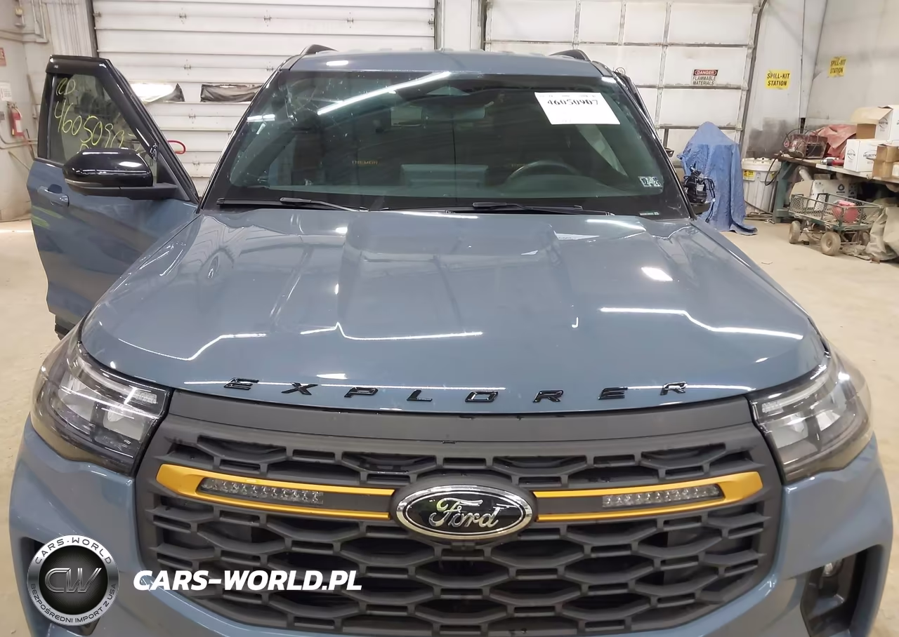 2026 Ford Explorer Tremor VIN:1FMUK8JH8TGA05761 - 10