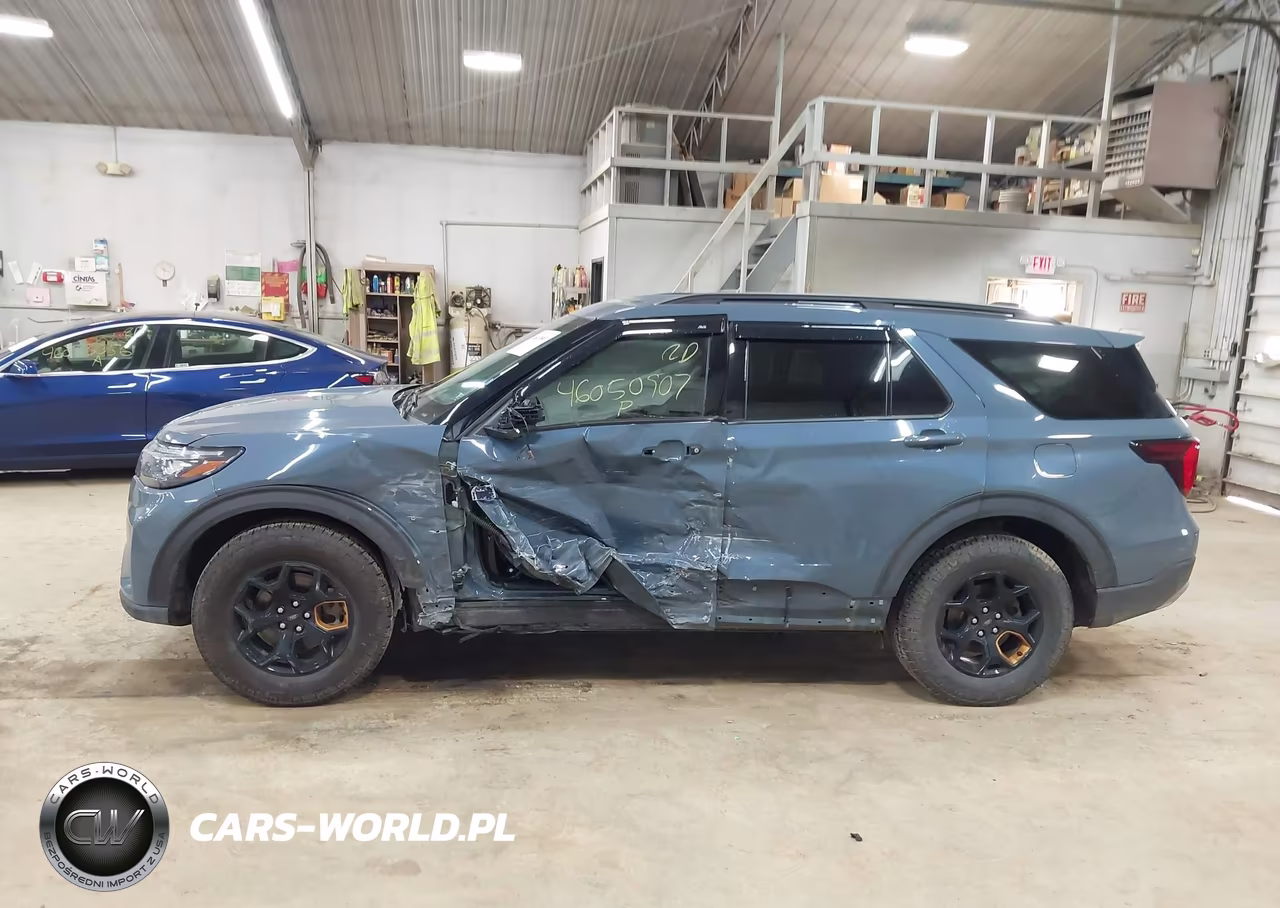 2026 Ford Explorer Tremor VIN:1FMUK8JH8TGA05761 - 14