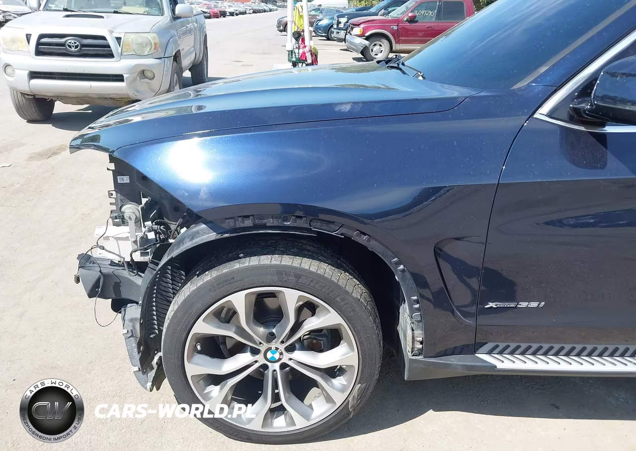 2018 BMW X5 xDrive35I VIN:5UXKR0C52J0X89354 - 19